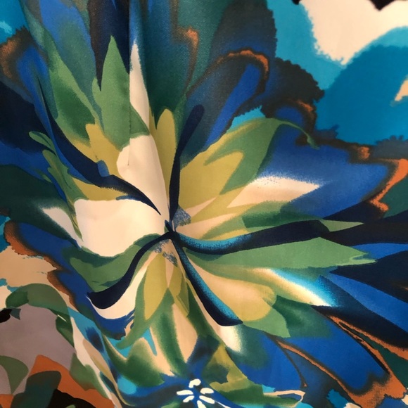 AGB Beautiful MULTICOLORED DRESS Size 10P NWT. - Picture 7 of 8